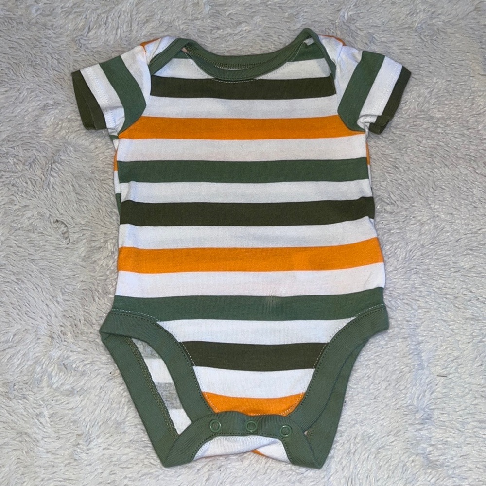 (3 for $10) bundles striped bodysuit 0/3 months
